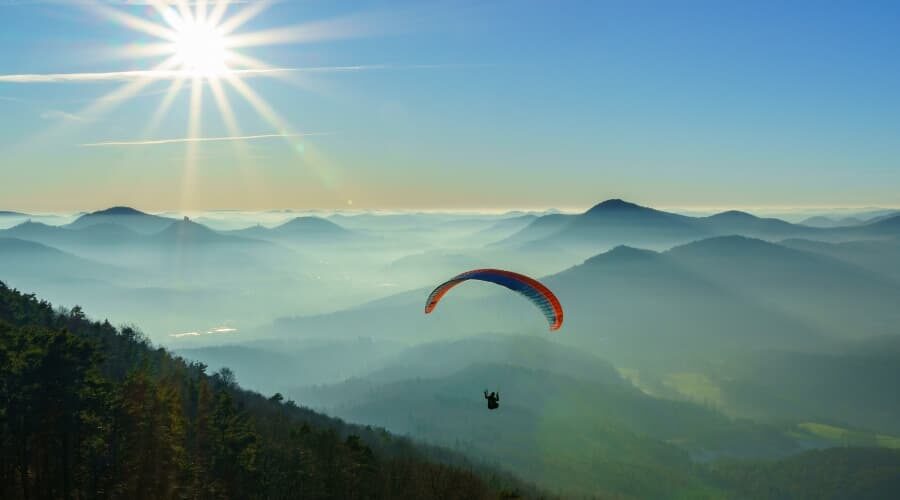 From Fear to Freedom: Lucy’s First Paragliding Experience